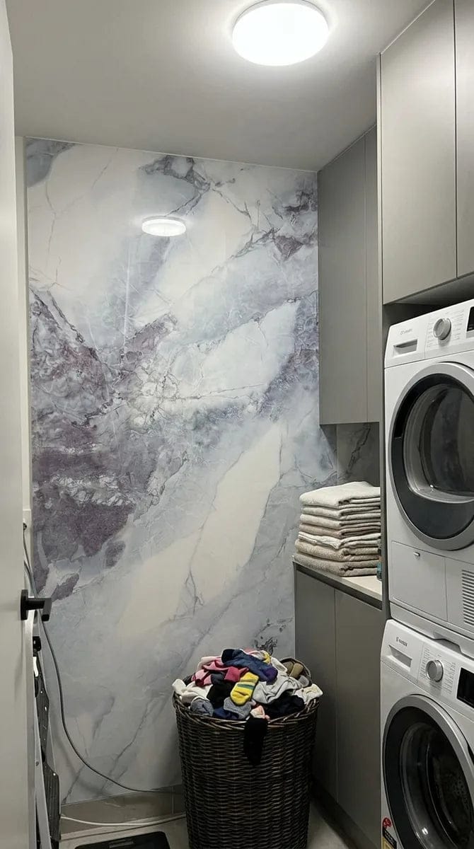 Customer photo review of Panneau PVC - Effet Marbre Grès cérame - 250 x 120 cm – 100% Imperméable - 15 ans Garantie