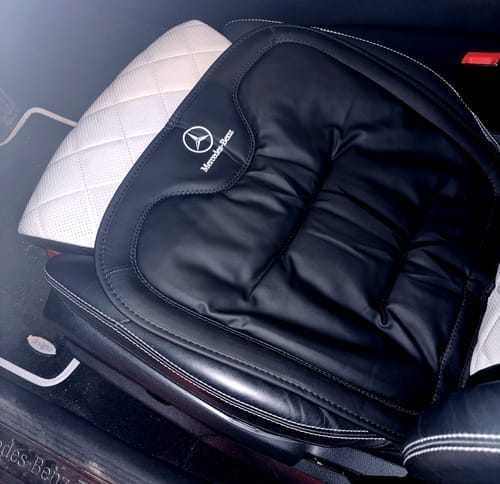 Customer photo review of Devano - Individuelles Autositzkissen