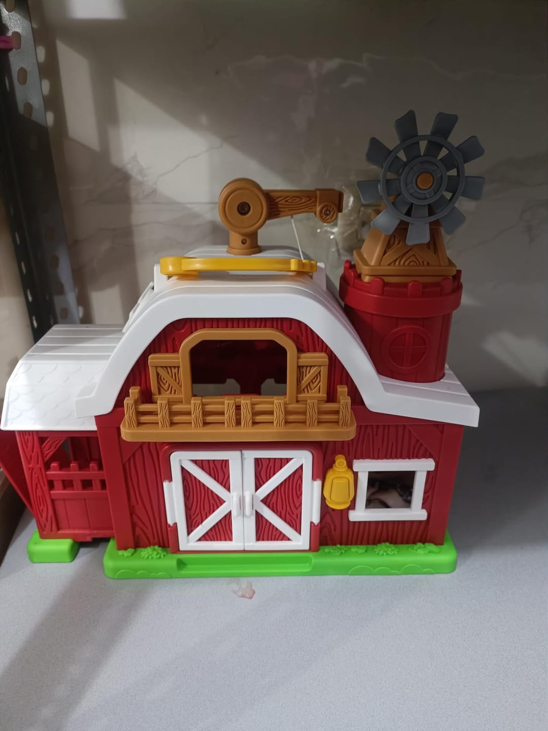 Customer photo review of Farm Barn Playset Toy