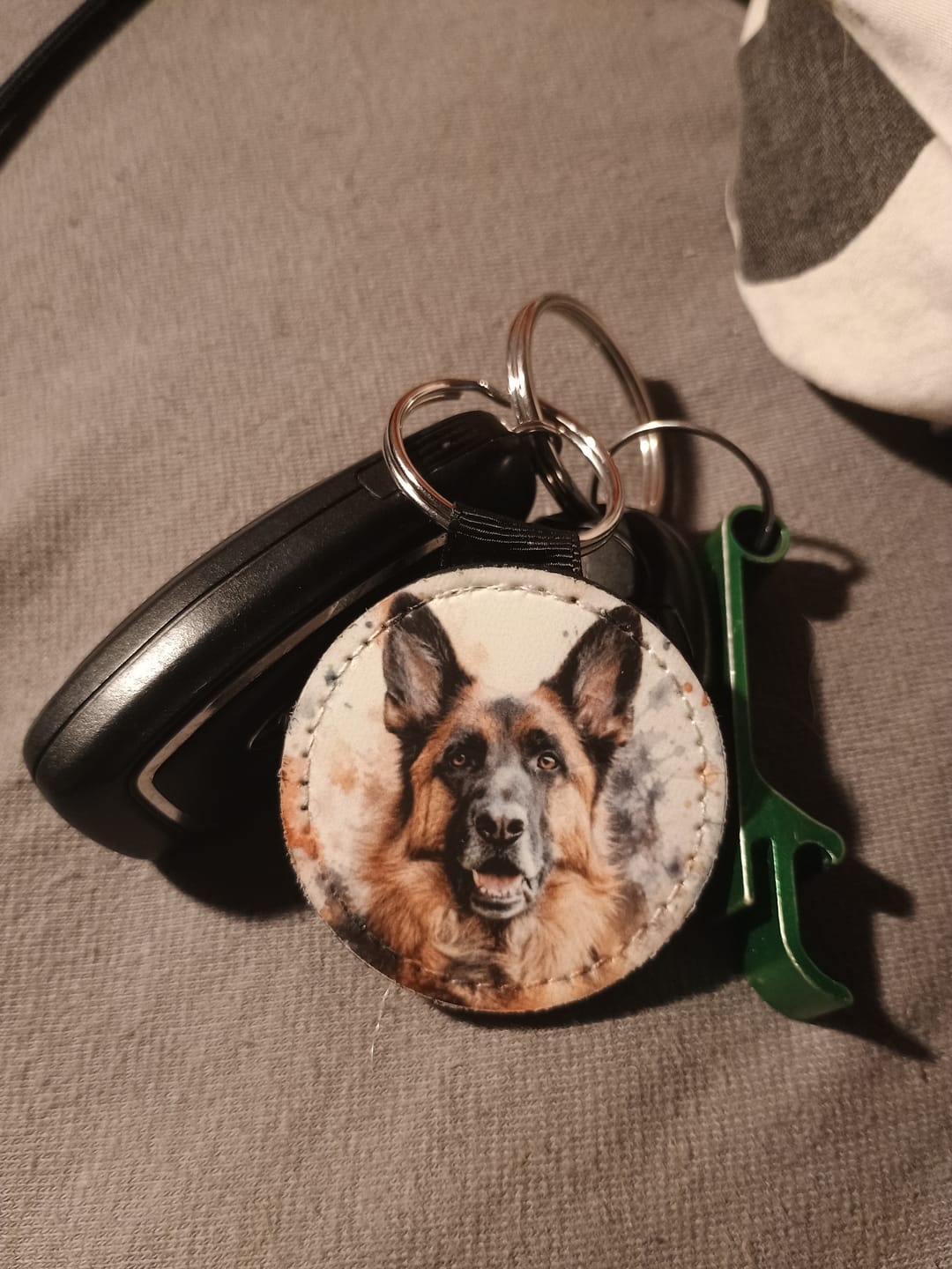 Customer photo review of Personalisierter Schlüsselanhänger - Aquarell Realistisches Porträt