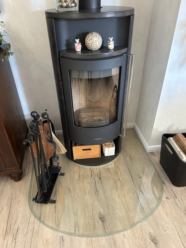Customer photo review of Glasplatte Kamin, Funkenschutzplatte Glas für Kaminofen - Rundbogen