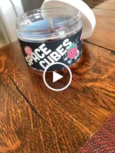Kundenbewertung mit Video zu THC Space Cubes 750mg