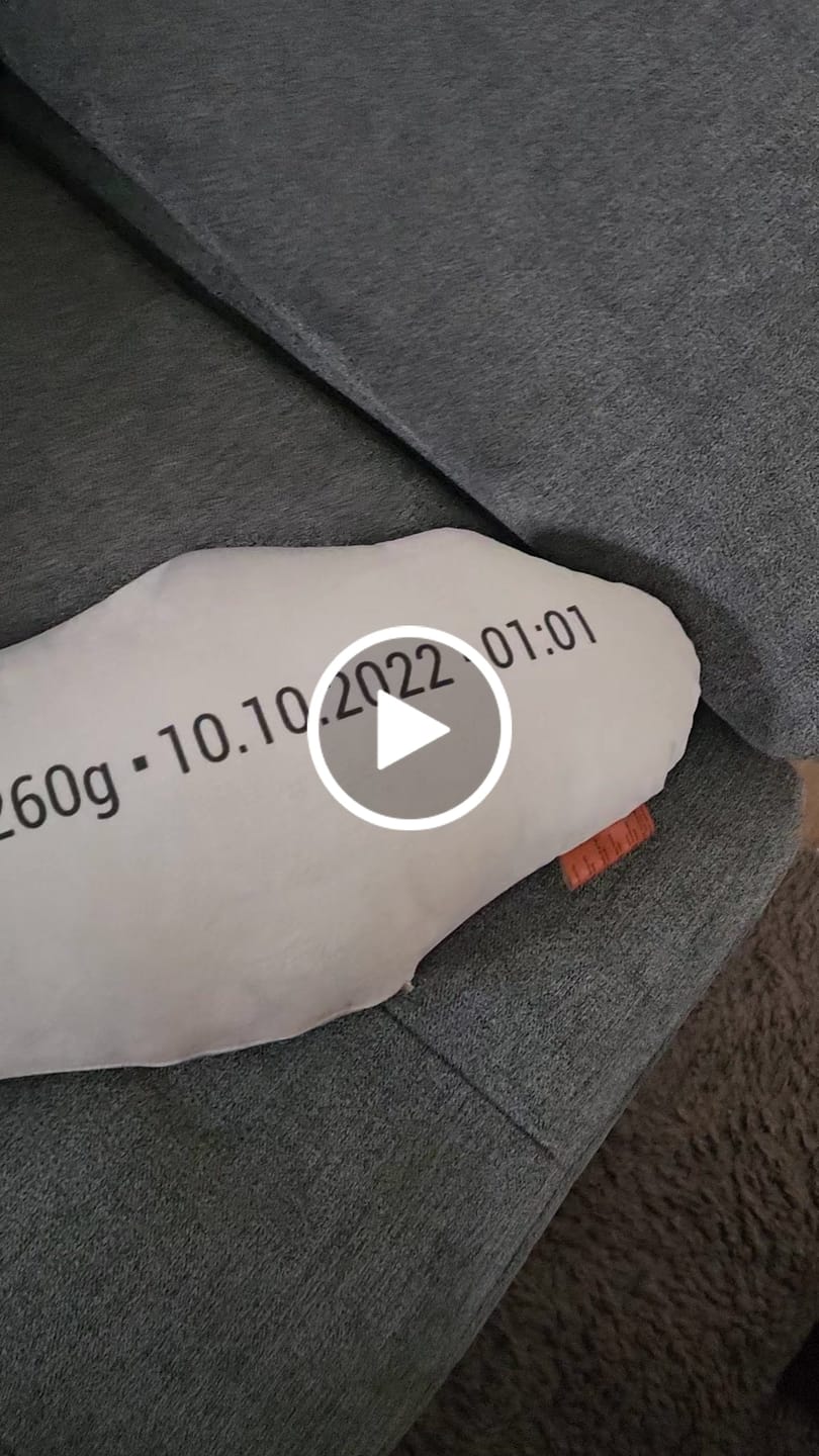 Customer video review of BABYKISSEN SCHLÜSSELANHÄNGER