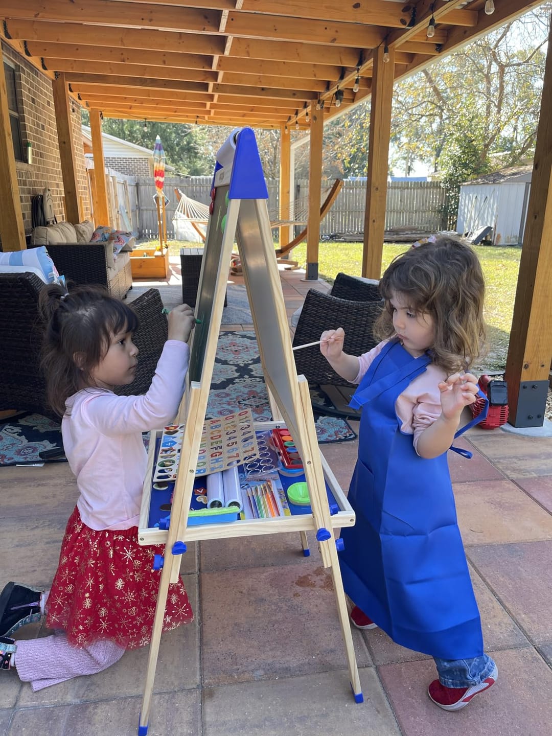 Customer photo review of Art Easel with 100+ Accessories