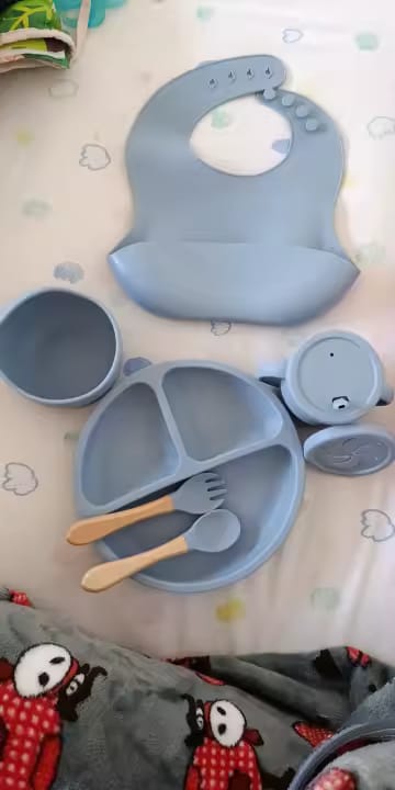 Customer photo review of Silicone Baby Feeding Tableware Set