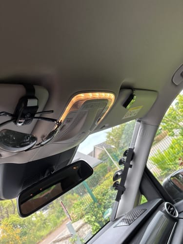 Customer photo review of Multifunktionaler Clip und Halter für Auto-Brillen