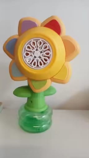 Customer photo review of BloomBubble™ Dancing Sunflower Bubble Machine — Lights Up & Swings