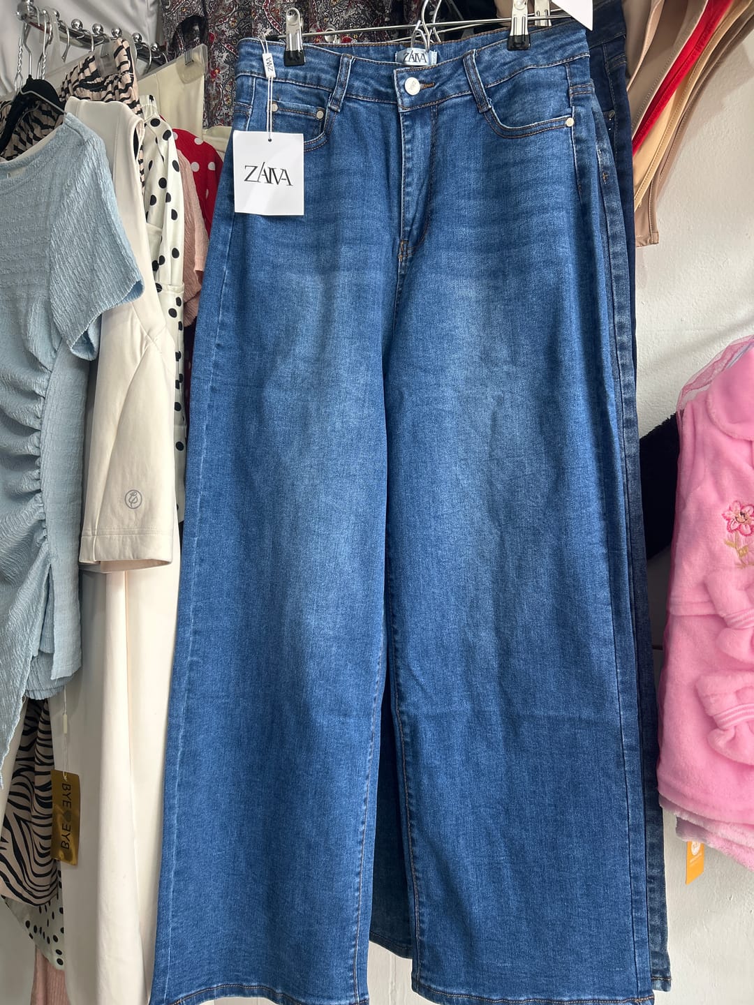 Customer photo review of DENIM JEANS STRAIGHT LEG  / ZM6624
