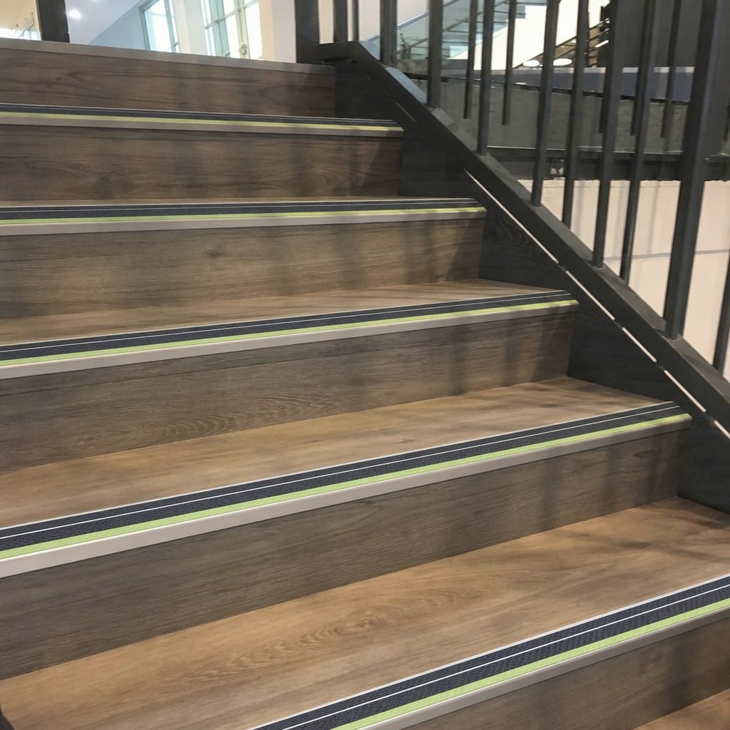 Customer photo review of Screw Fit Aluminium Anti-Slip Stair Nosing 93mm x 32mm, Rakeback for Indoor & Outdoor Use