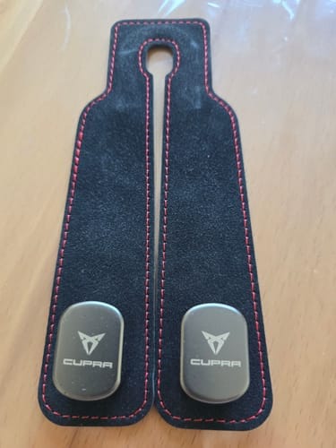 Customer photo review of Maßgeschneiderter Doppelhaken für Autositze