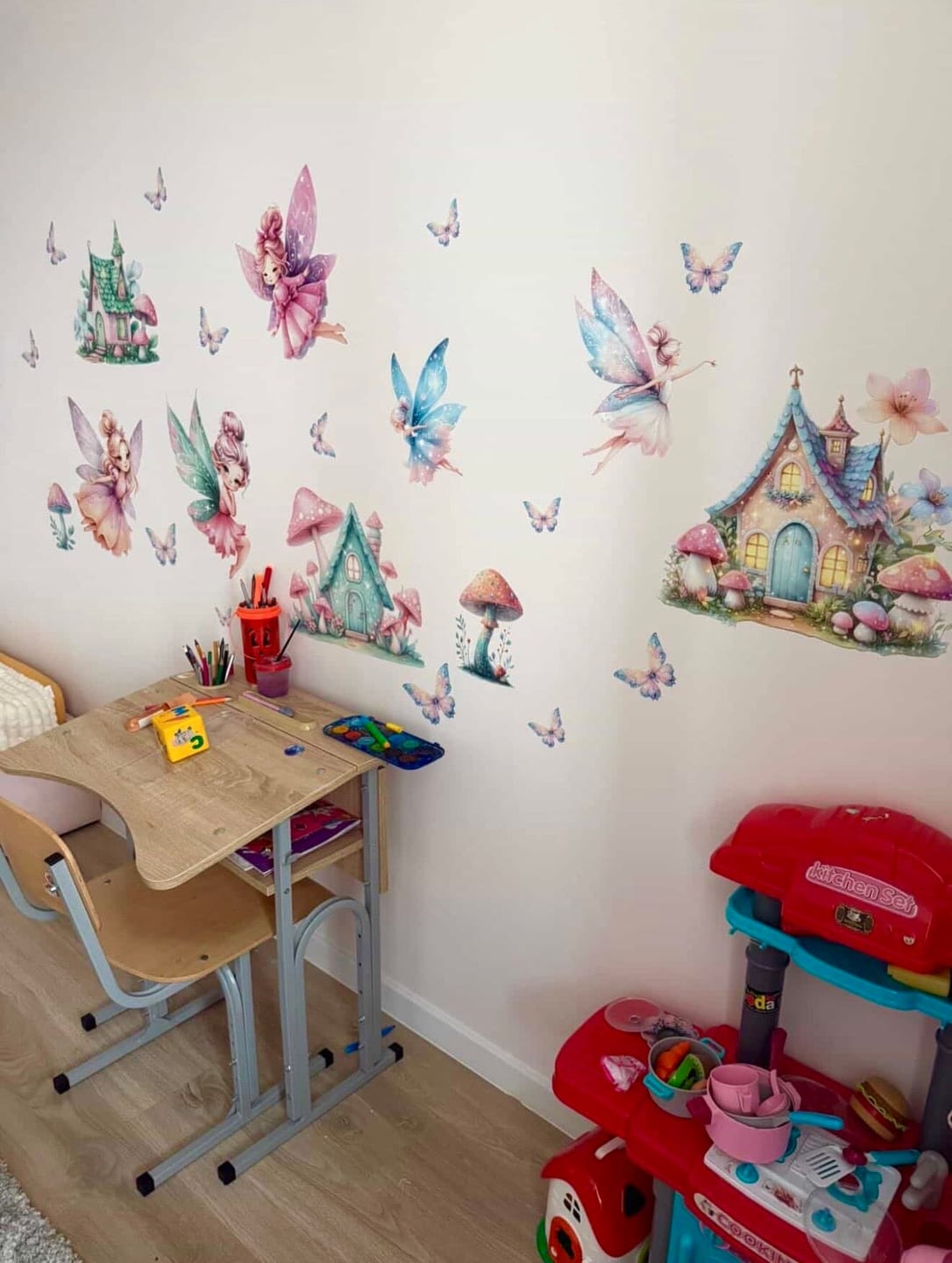 Customer photo review of Fairies Wall decals 4.0