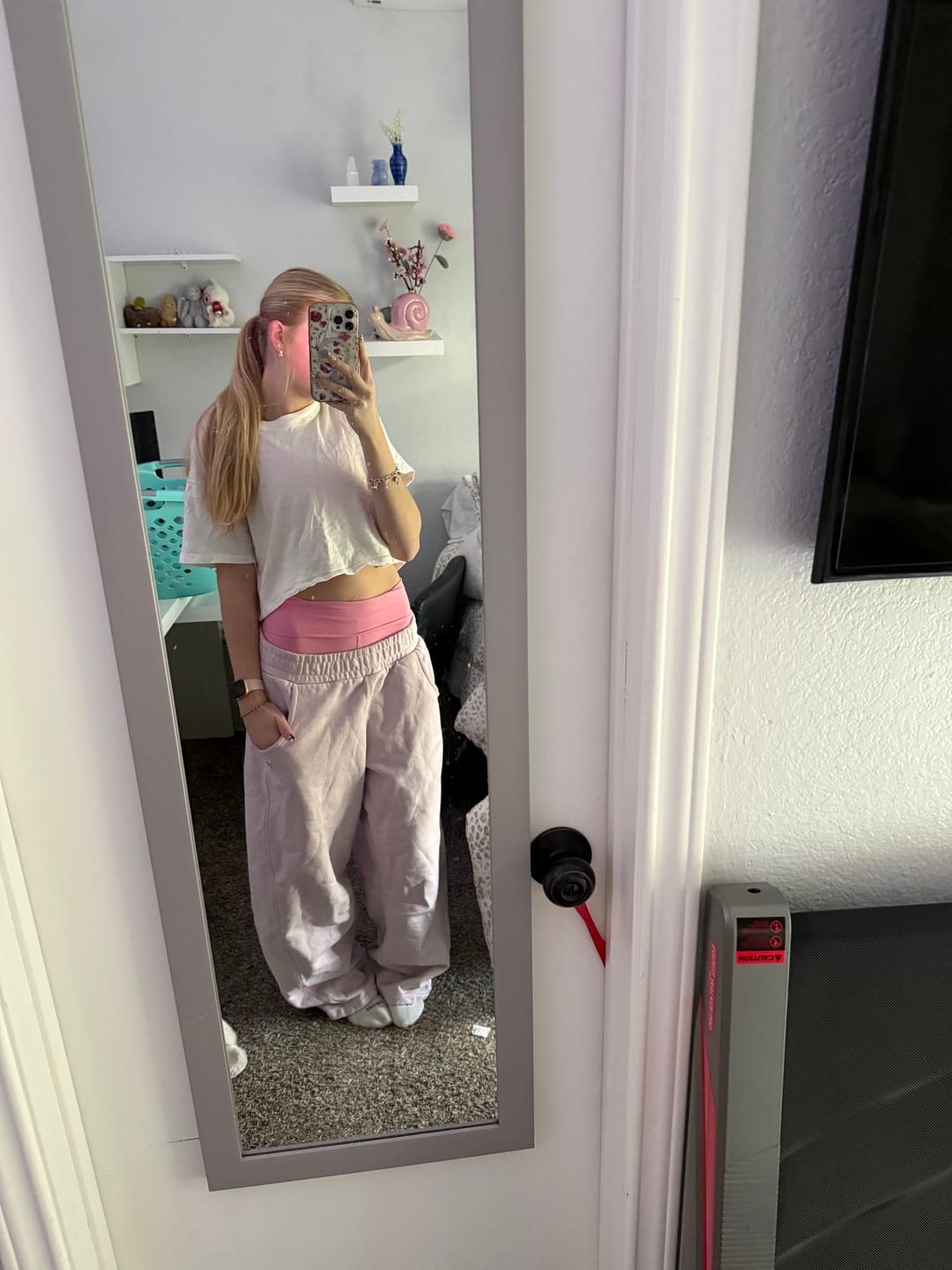 Customer photo review of W2255 - Studio Edit Barrel Jogger