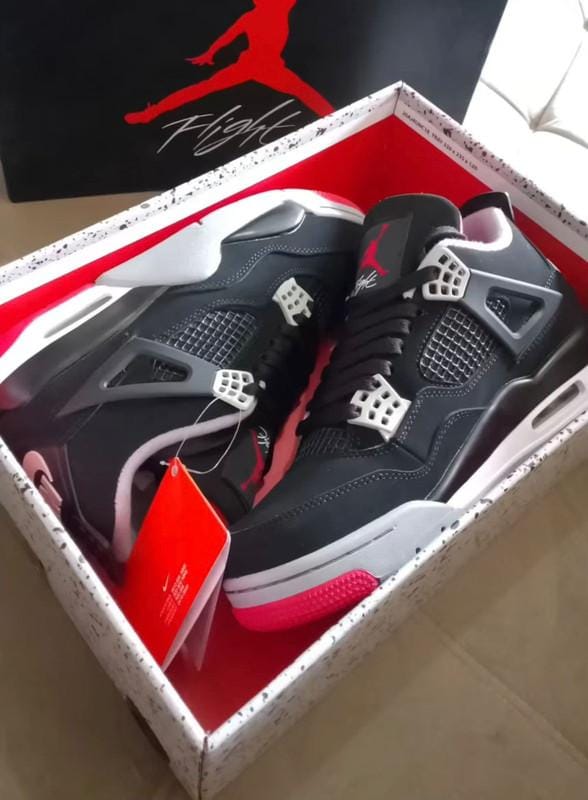 Customer photo review of Air Jordan 4 Retro "Bred"
