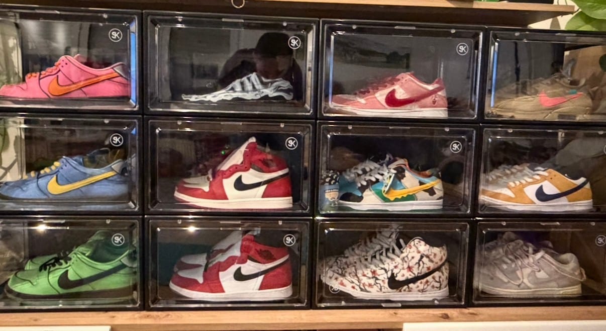 Customer photo review of Stackkicks Sneakerbox