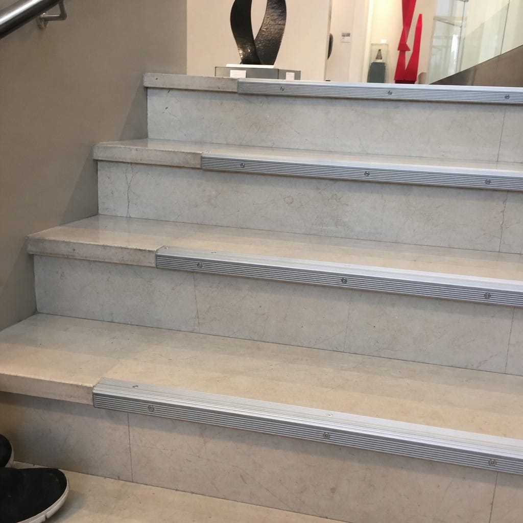 Customer photo review of Aluminium Stair Nosing 30x30mm Ribbed, Screw or Self-Adhesive