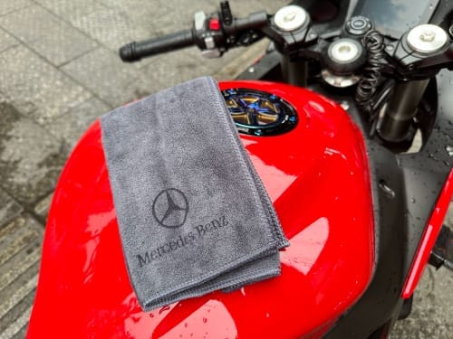 Customer photo review of Personalisierte Mikrofaser-Tücher: Schnelle Entfernung von Flecken im Auto