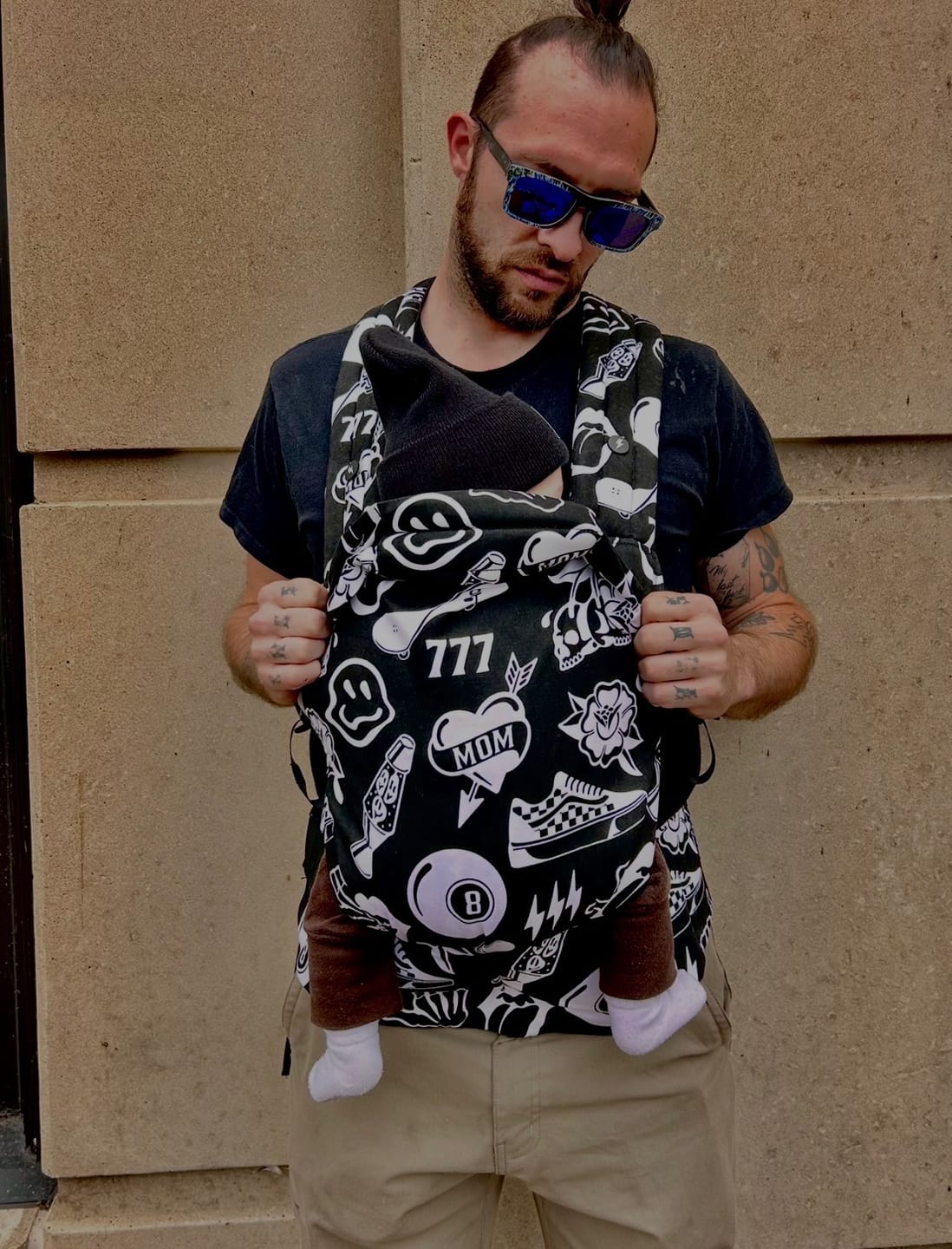 Customer photo review of The Dahlia Carrier in Cool Kid [Midnight Edition]
