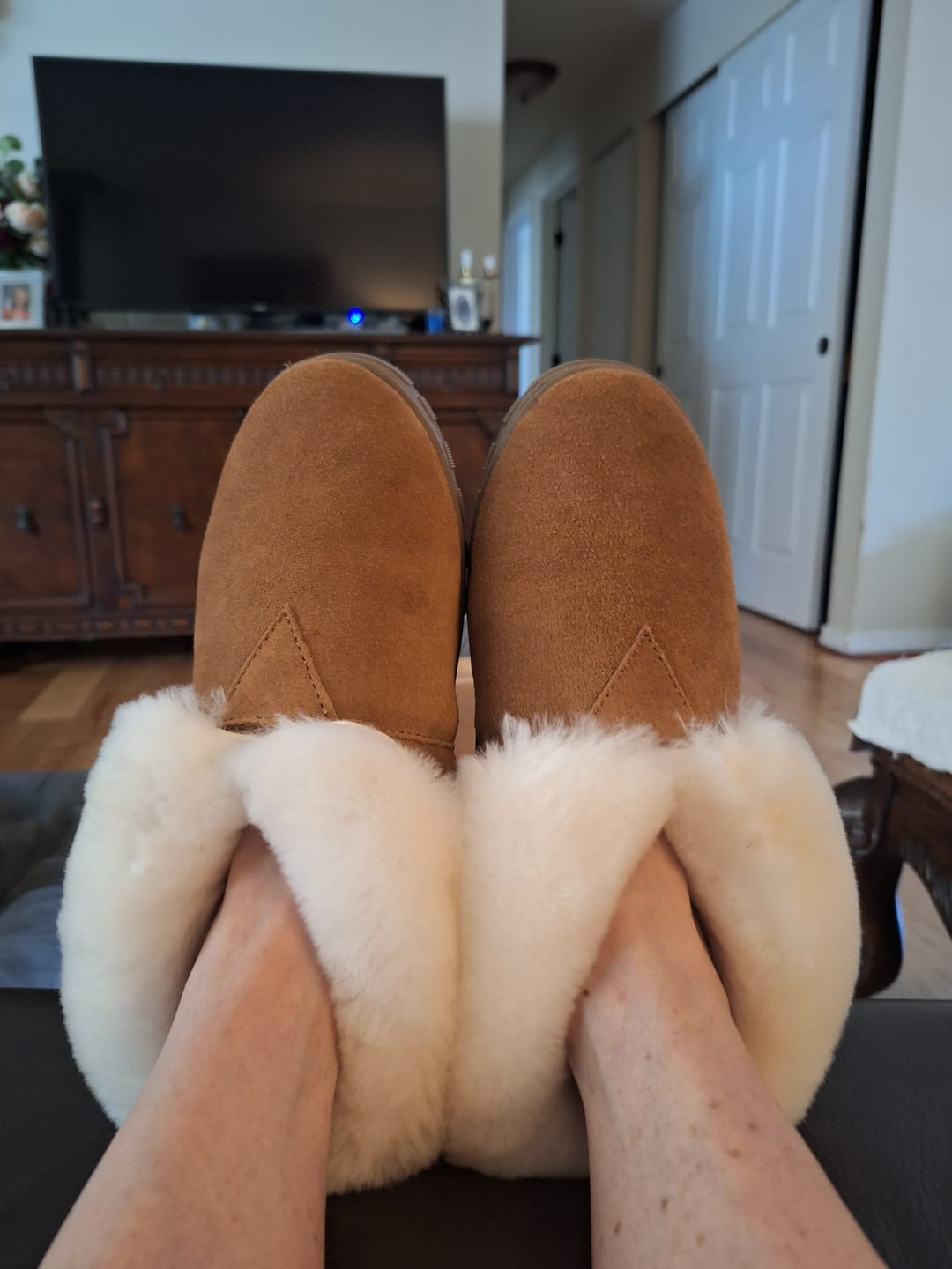 Customer photo review of Women's Sheepskin Bootie