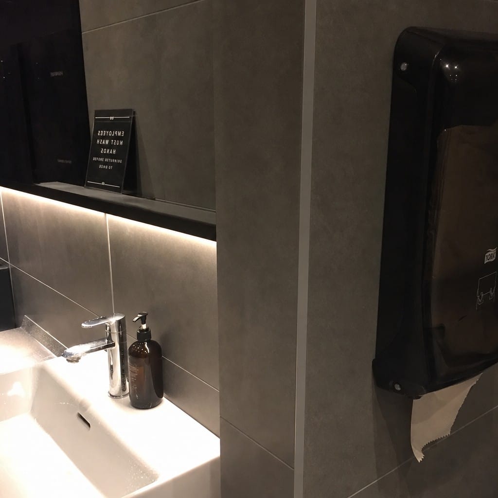 Customer photo review of PVC Tile Trim Straight Edge 6mm 8mm 10mm 12mm for Walls