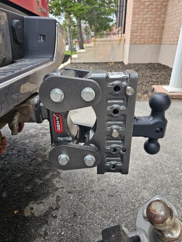 Customer photo review of Gen-Y | The Boss Torsion-Flex 16k Drop Hitch | 12.5" Drop | 2" Shank | Dual Ball Mount (GH-1414)