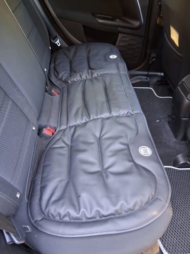 Customer photo review of Individuelles Kissen für die Rückbank des Autos