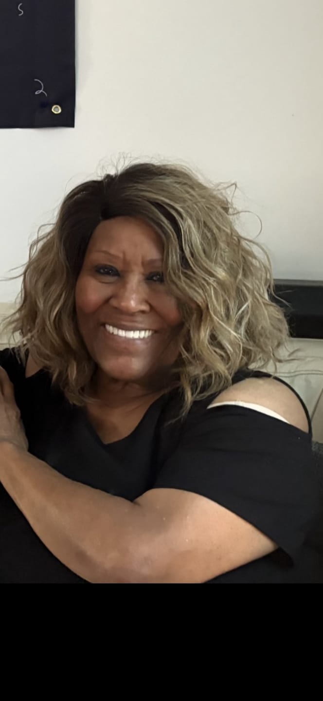 Customer photo review of Motown Tress Let's Lace Swiss Lace Deep Part Wig - LSDP FARA