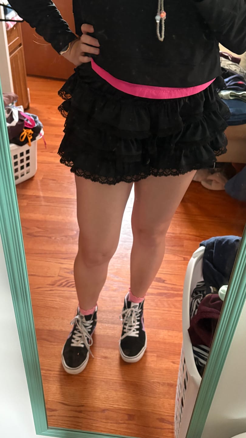 Customer photo review of ✨PRE ORDER✨Black Bloomers
