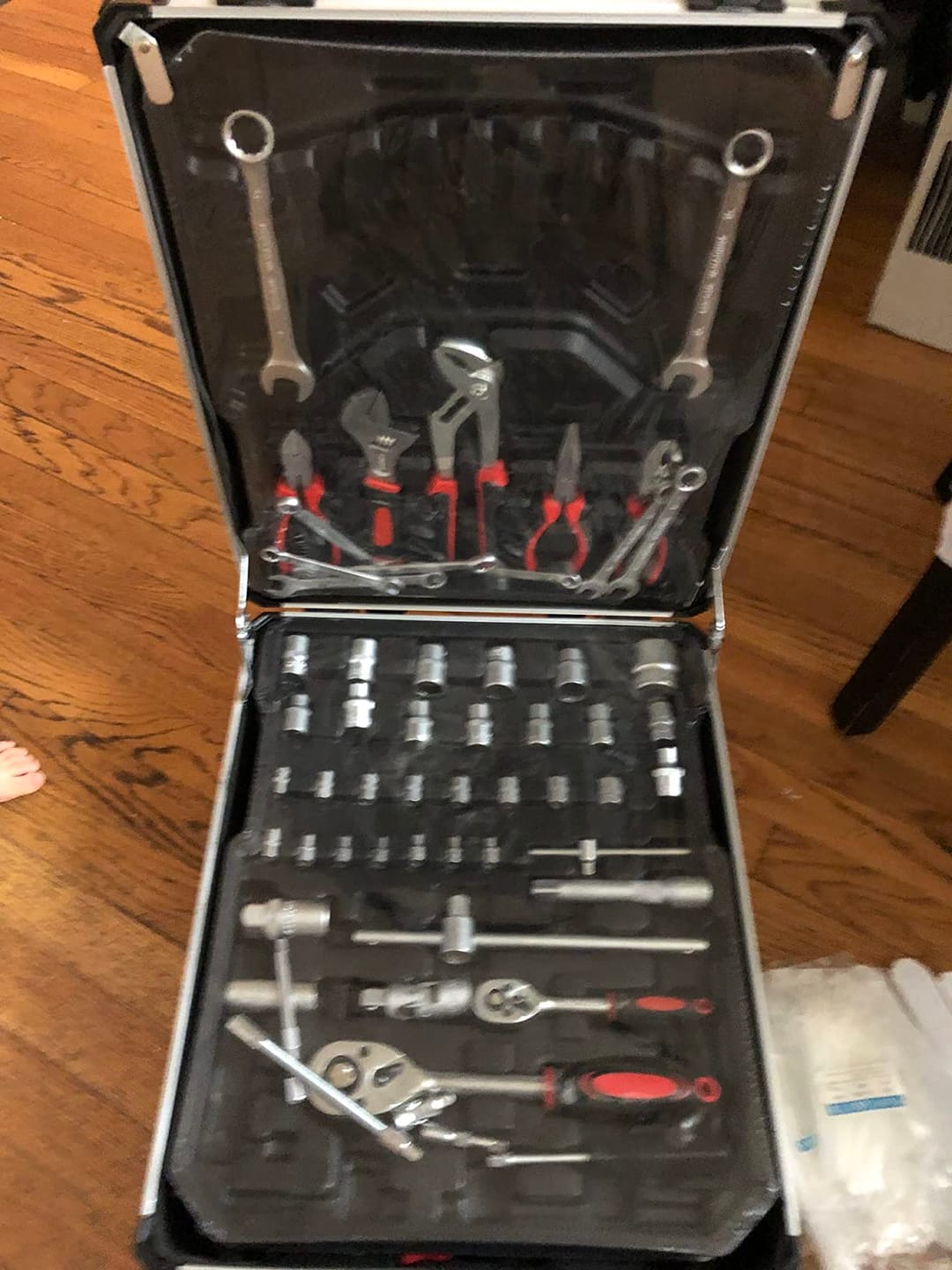 Customer photo review of PROMASTERTOOL™ 899-Piece Professional Tool Kit
