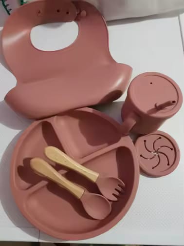 Customer photo review of Silicone Baby Feeding Tableware Set