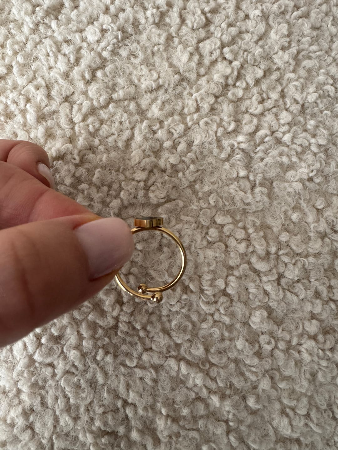 Customer photo review of Flora Gold Black Ring