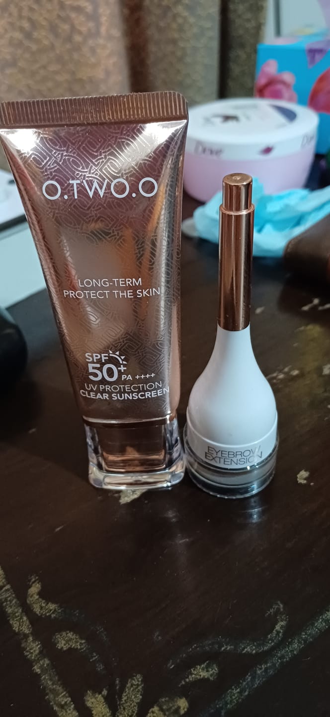 Customer photo review of O.TWO.O UV PROTECTION CLEAR SUNSCREEN (SPF50+)