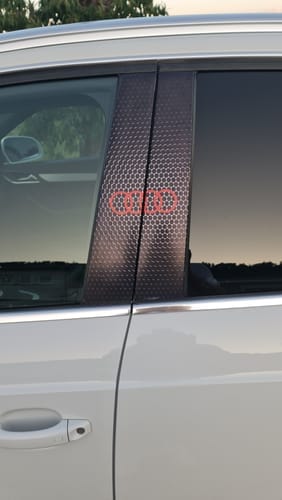 Customer photo review of 2x Autoaufkleber für Fensterscheibe mit Logo