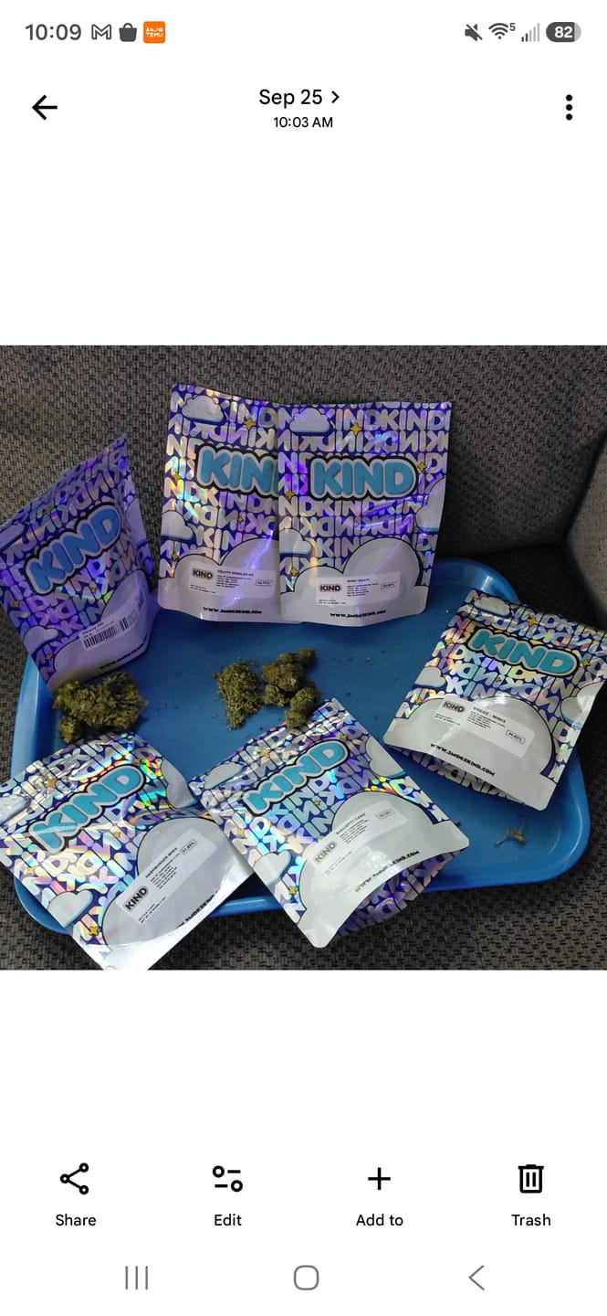 Customer photo review of Puffaroo - Fruity Pebbles OG - 28 Grams - Indica