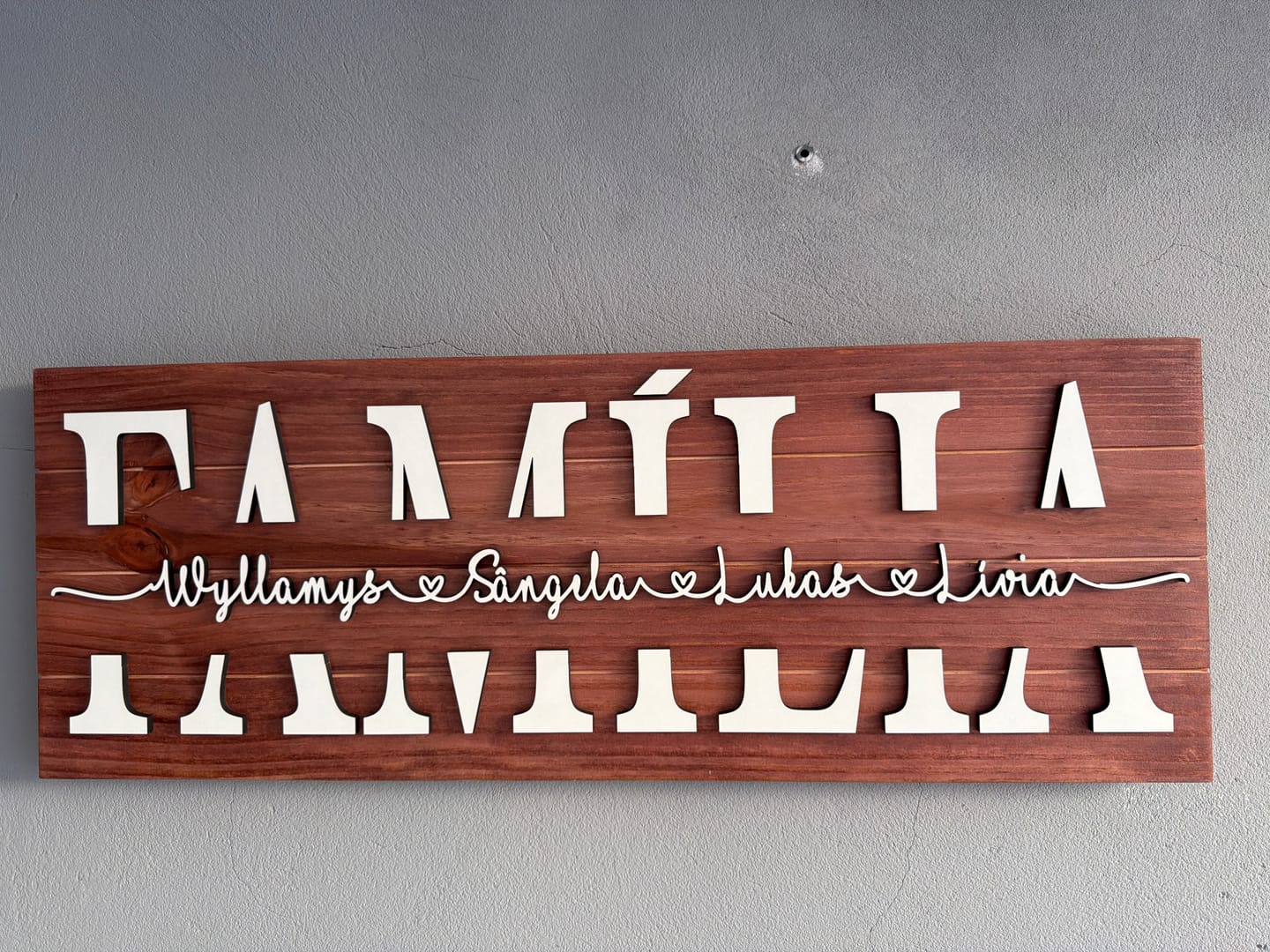 Customer photo review of Placa da Família Personalizada