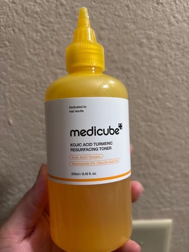 Customer photo review of Kojic Acid Turmeric Toner