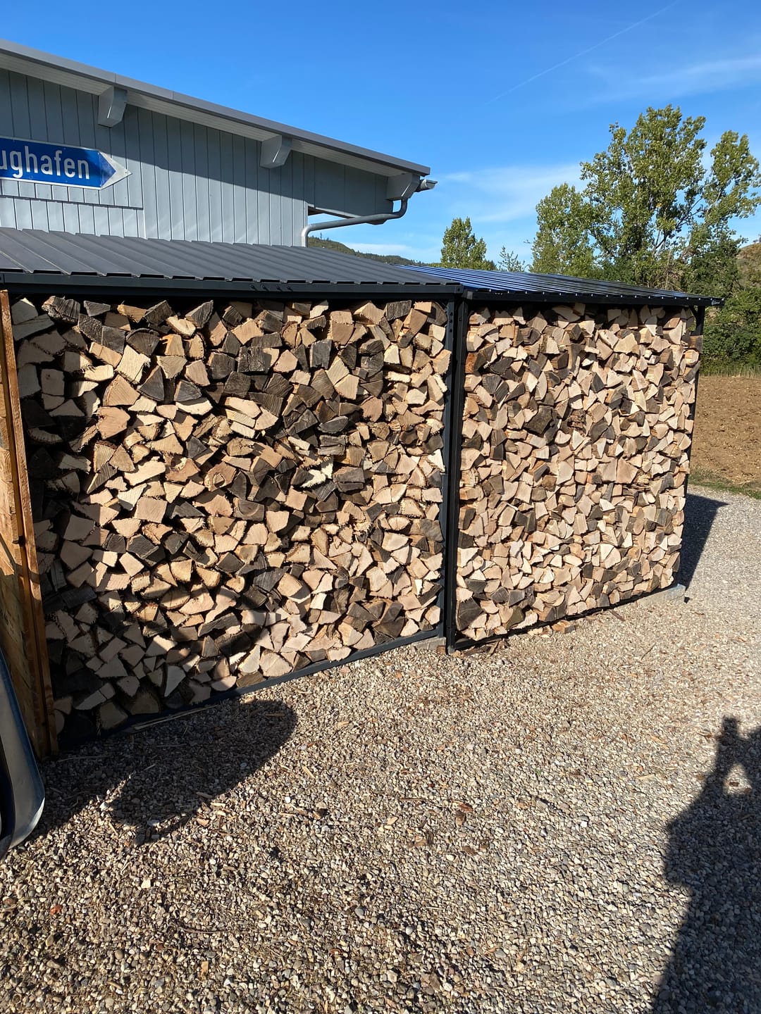 Customer photo review of Gartenzeit® Premium Kaminholzregal für den Außenbereich – 70 cm / 105 cm, extra stabil & wetterfest