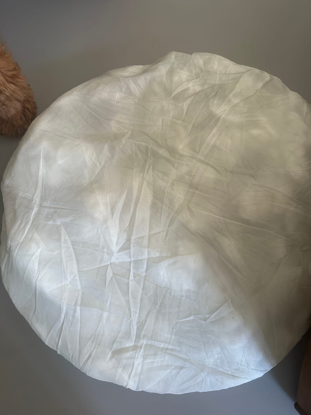 Customer photo review of Pet Perfect Fluffy Donut Hondenmand - Rond - Wasbaar