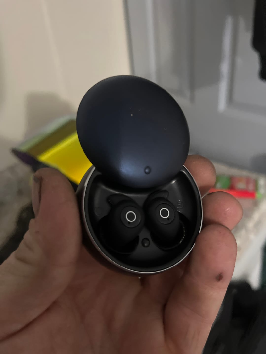 Customer photo review of Bluetooth Moto Earbuds