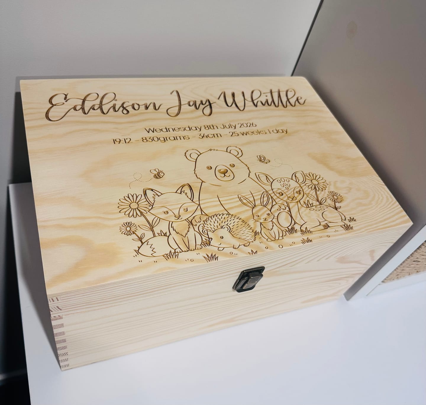 Customer photo review of Woodlands Friends Keepsake Box