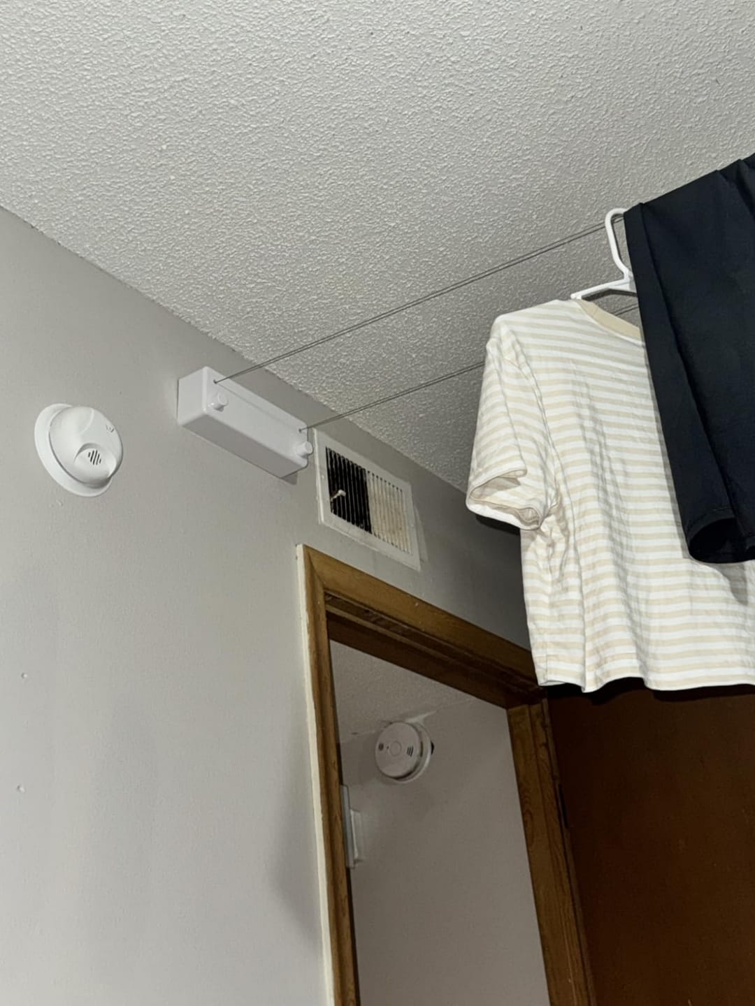 Customer photo review of DryLine™ Retractable Clothesline — 4 m Drying Line, Zero Space
