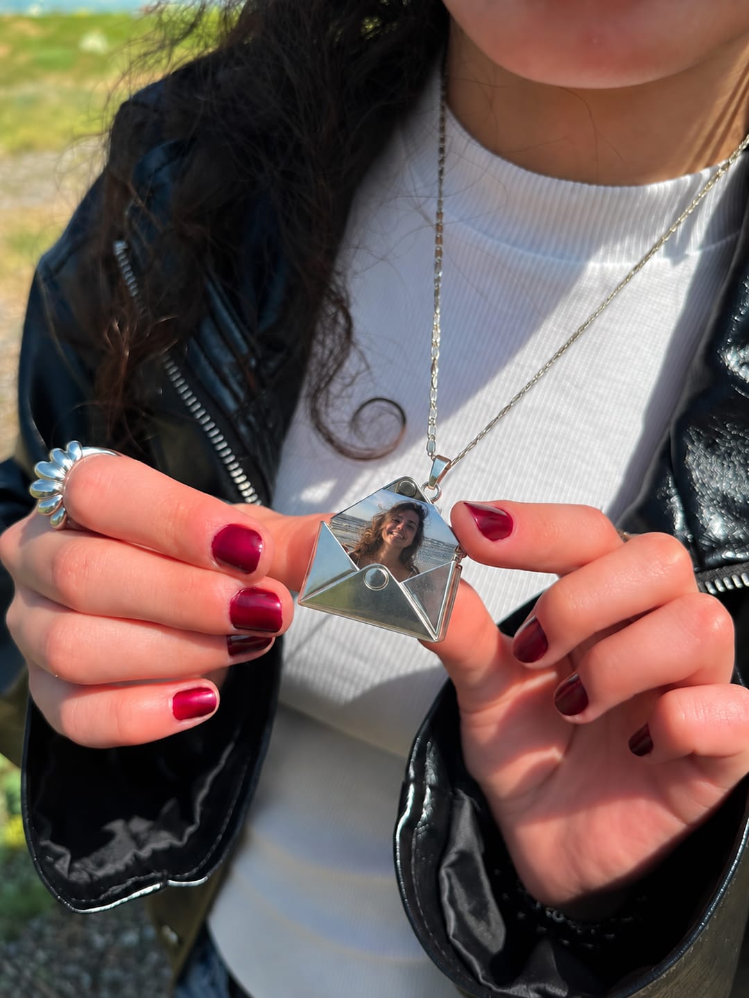 Customer photo review of Collar de carta con foto personalizada