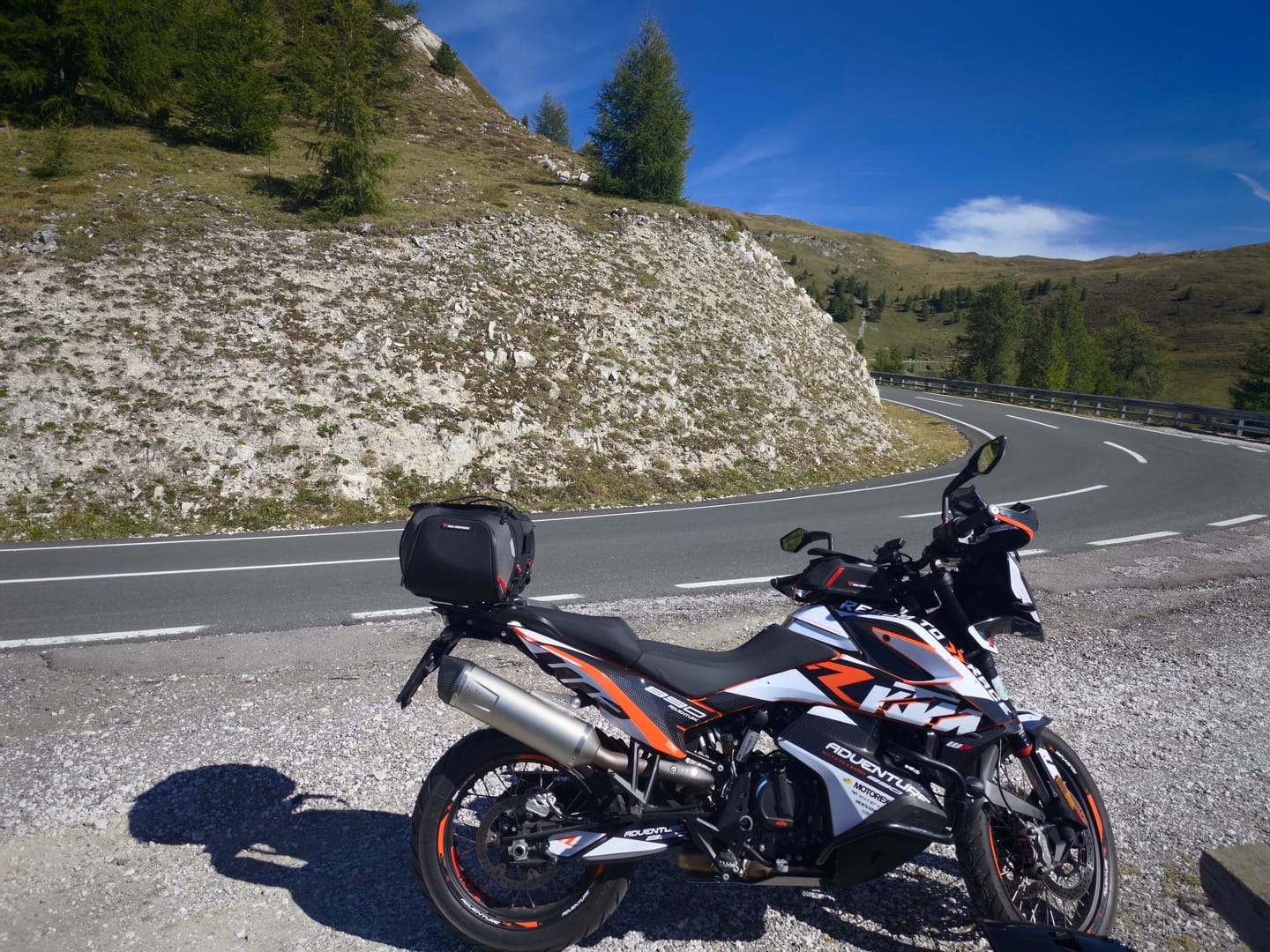 Customer photo review of KTM 790/890 Adventure R/S GRAPHICS - "RR-Tech" (White)