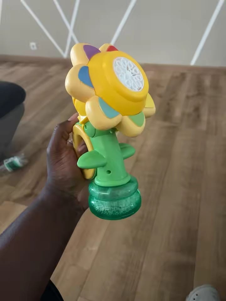 Customer photo review of BloomBubble™ Dancing Sunflower Bubble Machine — Lights Up & Swings