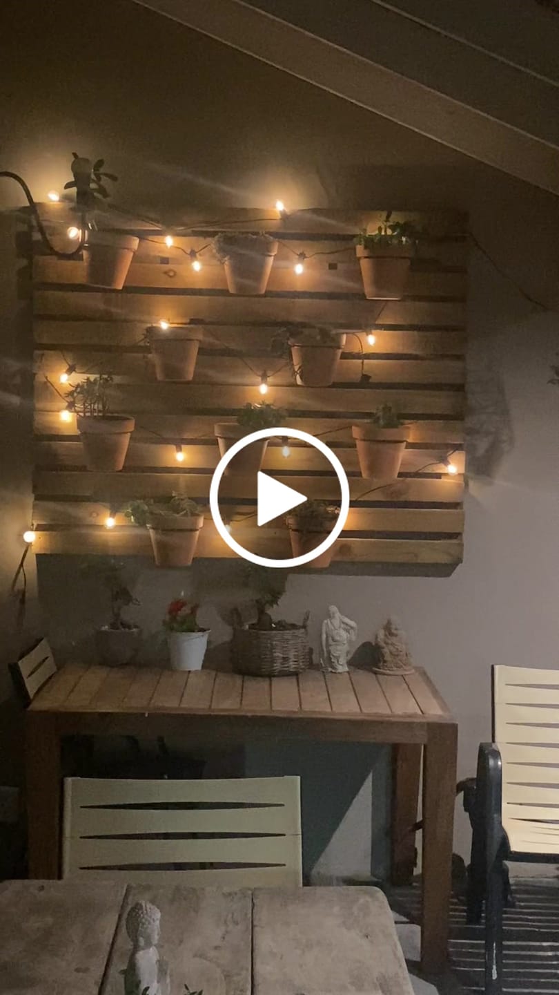 Customer video review of Solar Mini Bulb String Lights