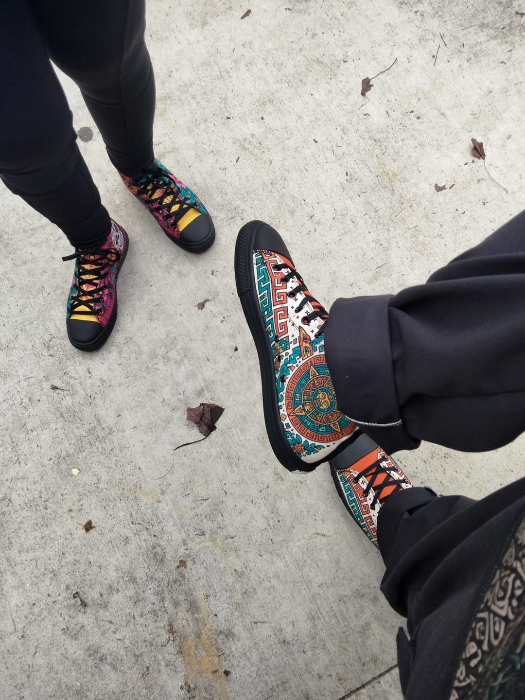 Customer photo review of Xiuhpohualli Art De La Calle ( Black or White Sole )