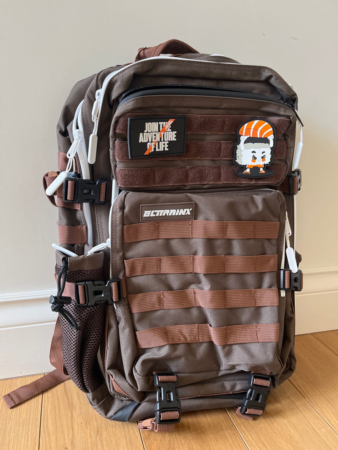 Customer photo review of Mochila Táctica V1 All In 45L Coffee