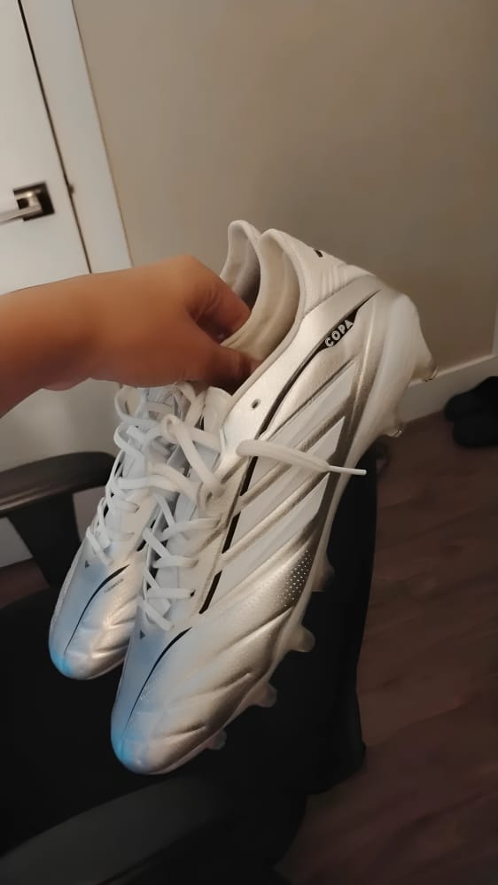Customer photo review of Copa Pure 4 Elite FG - Ice Cold Precision Pack