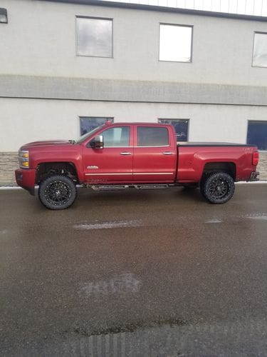 Customer photo review of 2011-2019 Duramax KRYPTONITE Stage 2 Leveling Kit (KR11STAGE2)