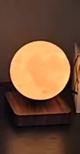 Customer photo review of LUNEA™ — Lampe Lune en Lévitation Magnétique