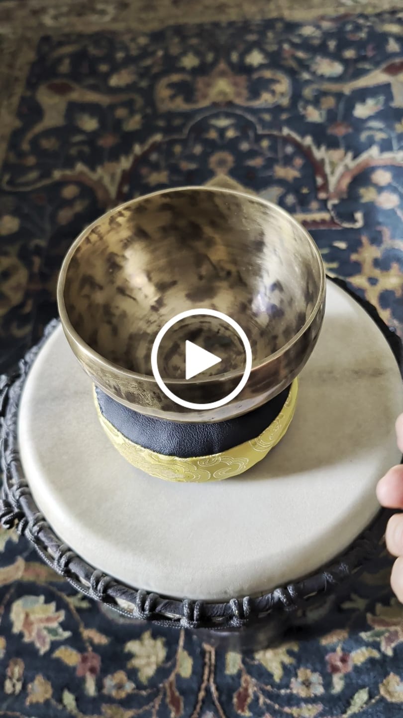 Customer video review of Thadobati Tibetan Singing Bowl TH395 - 6 3/8", C4/C#4 & G5.